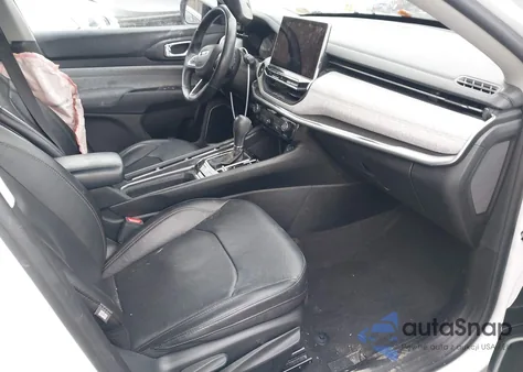 2022 Jeep Compass Latitude Lux 4X4 из США, поврежденный, VIN 3C4NJDFB7NT133335